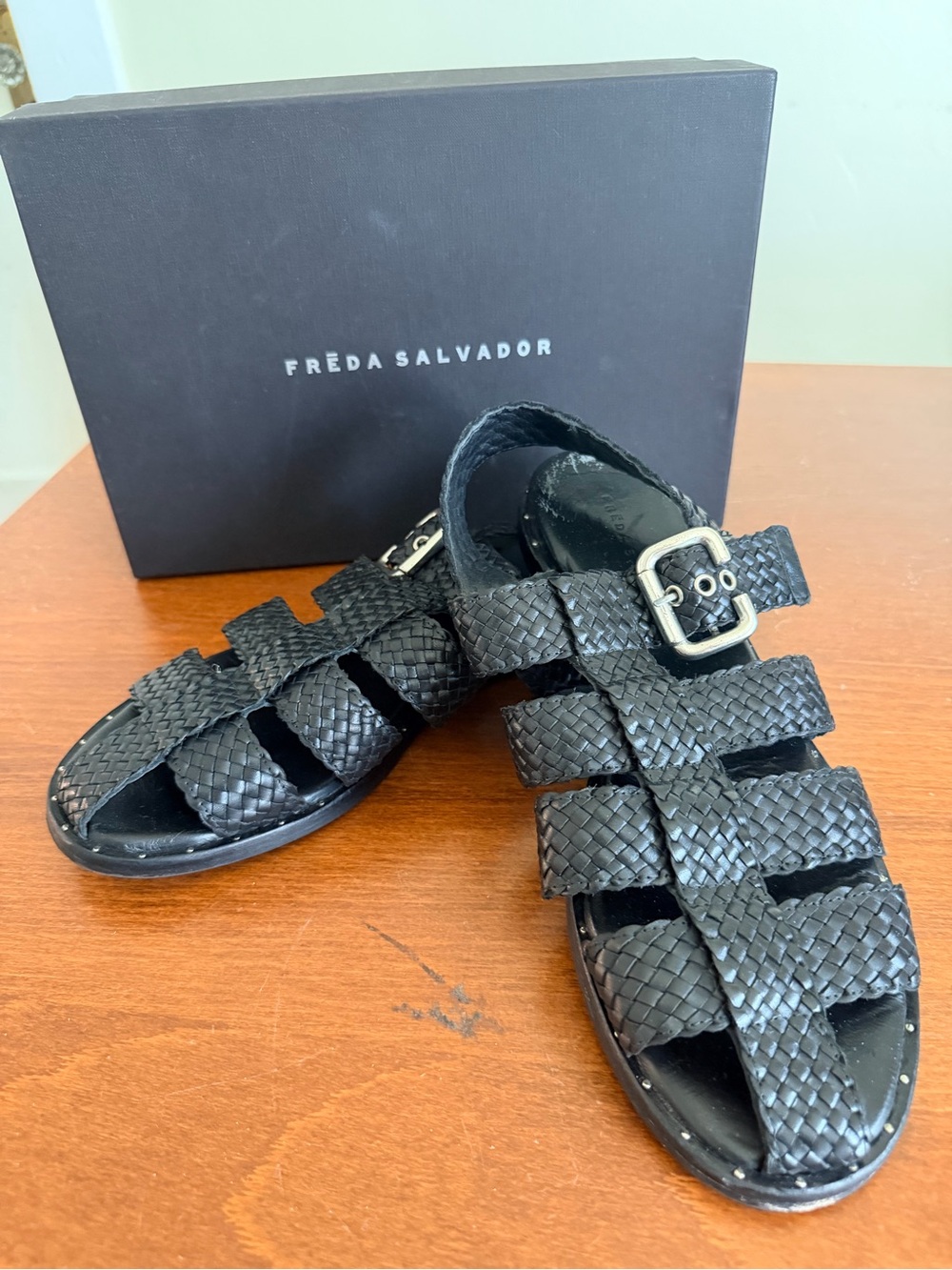 Freda Salvador Millie Black Woven Leather Fisherman Sandals Size 9.5